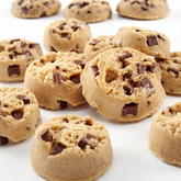 8kg Carmen’s Milk Chocolate Chip Cookie Dough _ 200 Pucks
